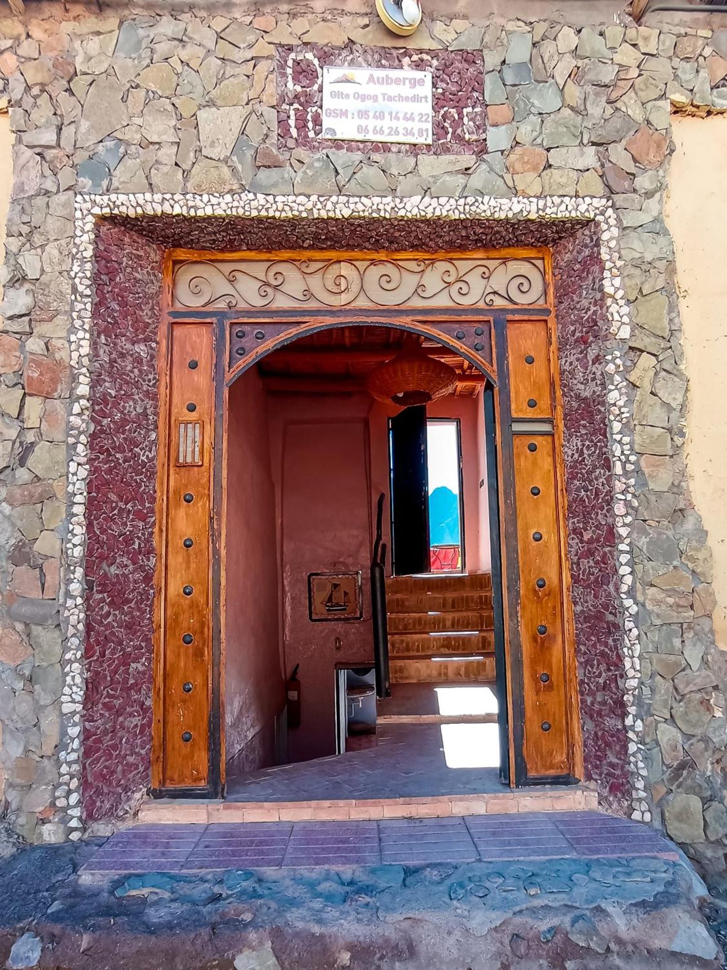 Gite Ogog Tacheddirt Buitenkant foto